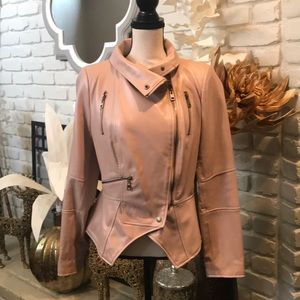 Gorgeous GILI real leather jacket in a blush!
